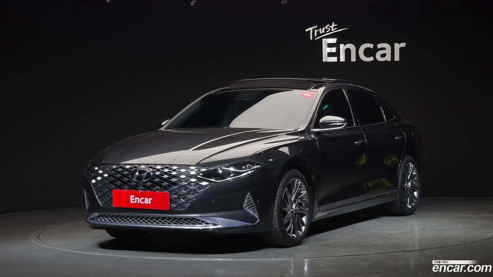 Main__Slider__Photo:Grandeur Hyundai 2020.7-0