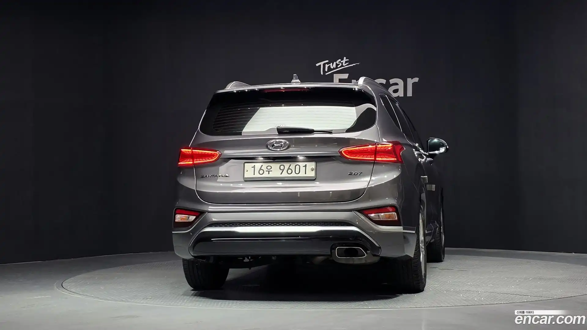 Santafe Hyundai 2019.2-OUTER-004