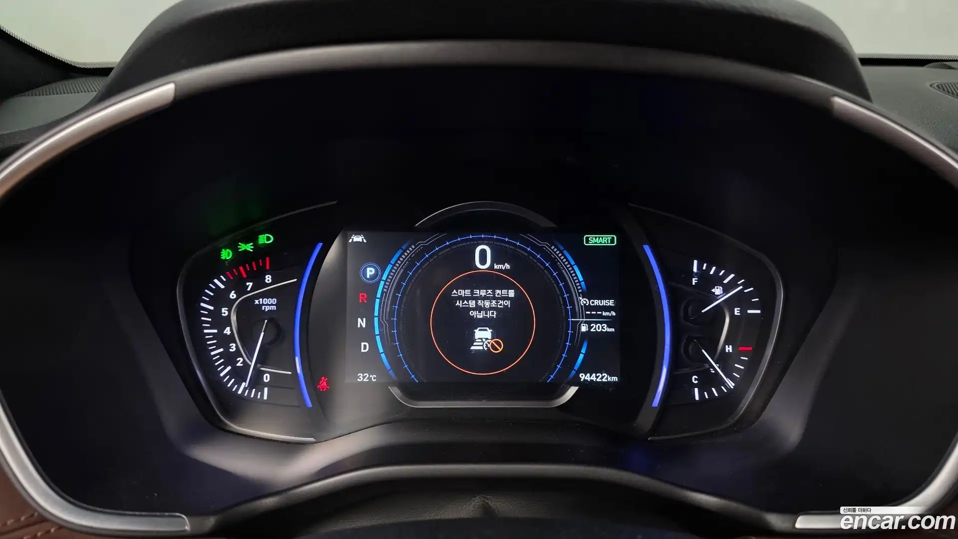 Santafe Hyundai 2019.2-INNER-008