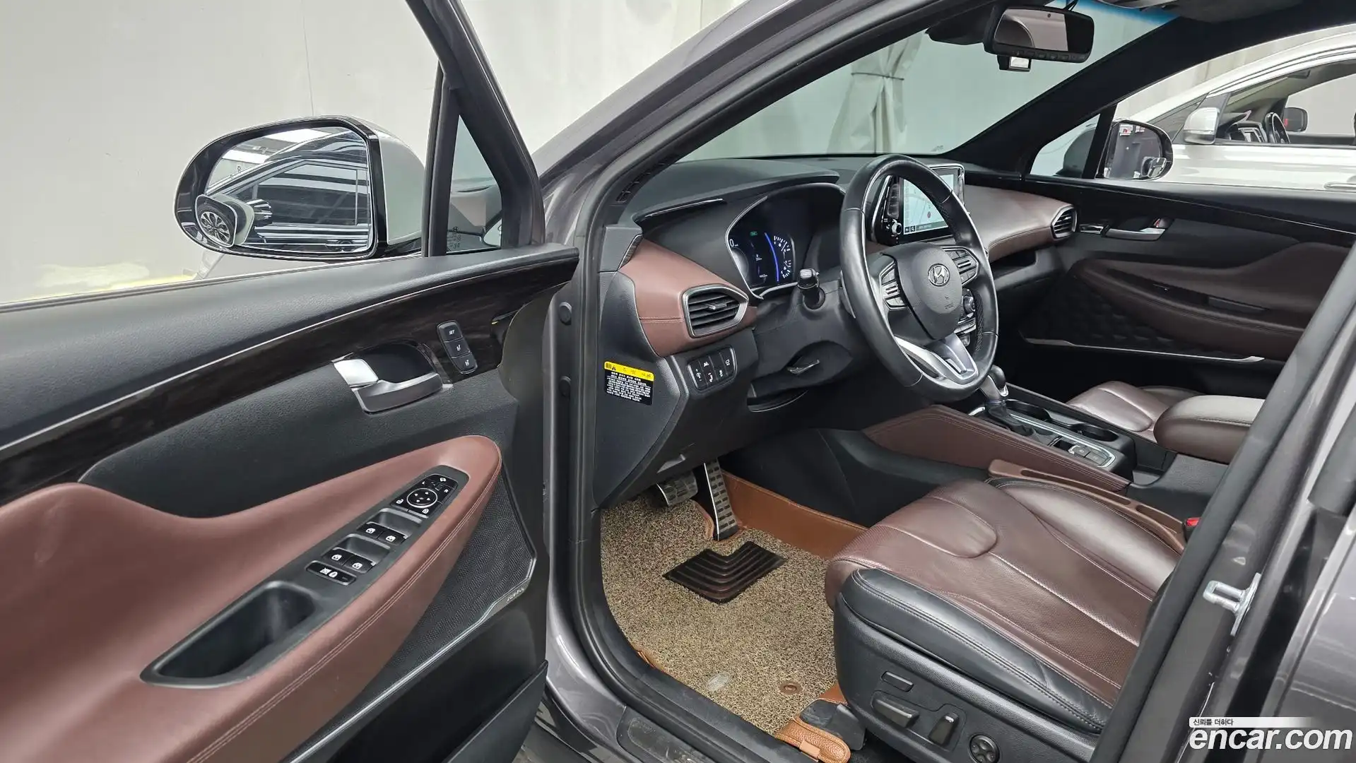 Santafe Hyundai 2019.2-INNER-010