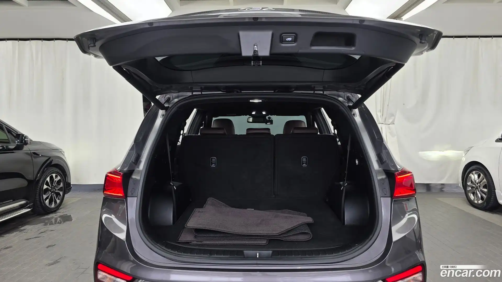 Santafe Hyundai 2019.2-OPTION-024