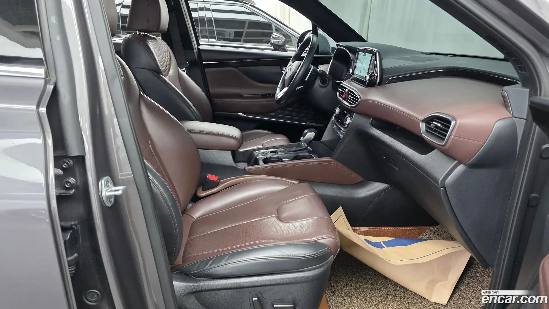 Santafe Hyundai 2019.2-INNER-036