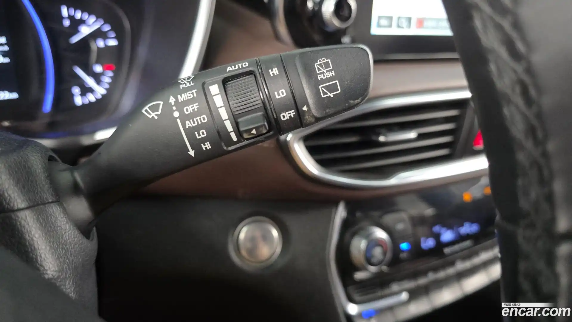 Santafe Hyundai 2019.2-OPTION-043