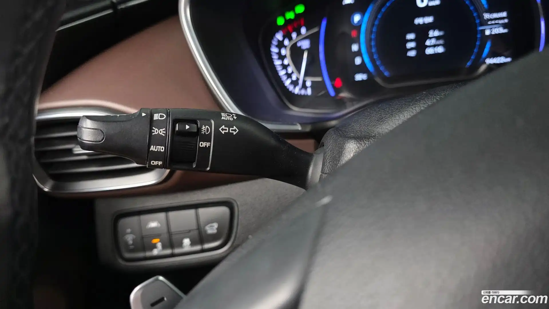 Santafe Hyundai 2019.2-OPTION-047