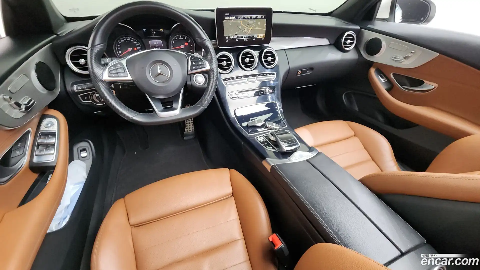 C-Class Mercedes-Benz 2018.5-INNER-007