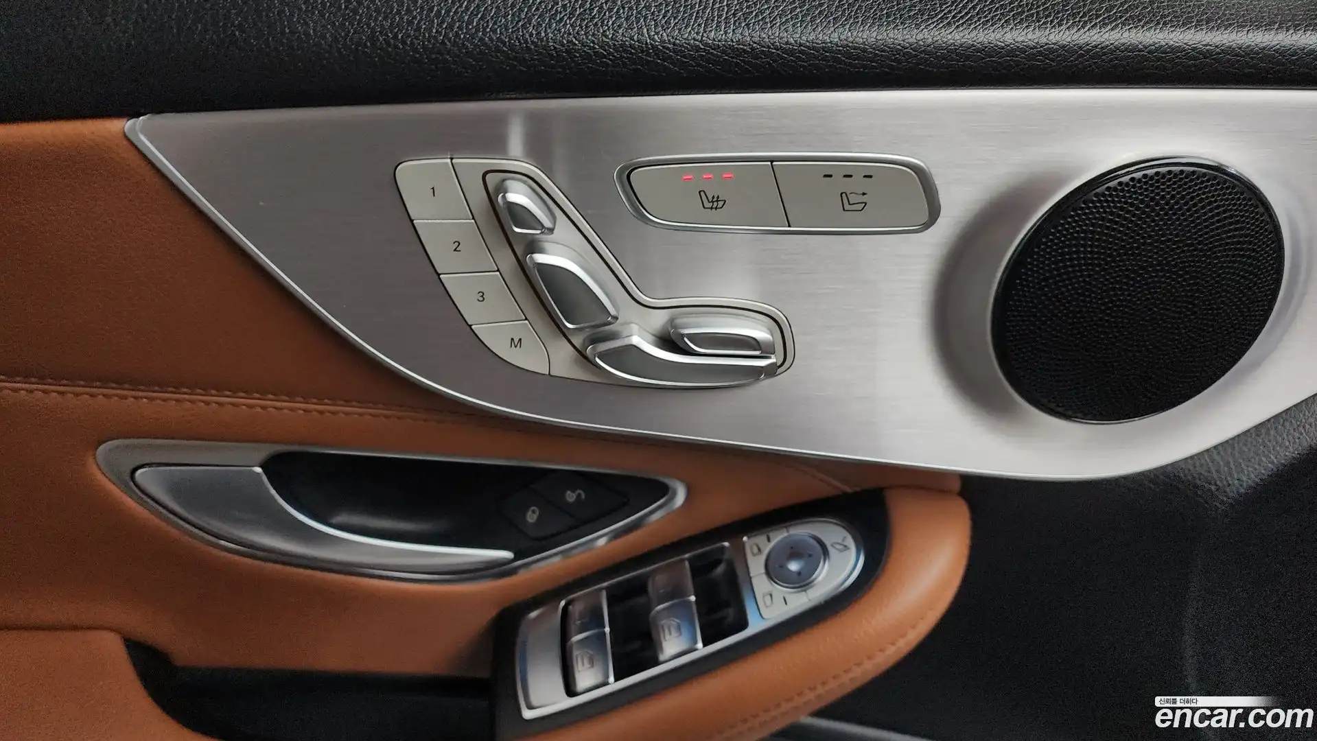 C-Class Mercedes-Benz 2018.5-OPTION-040