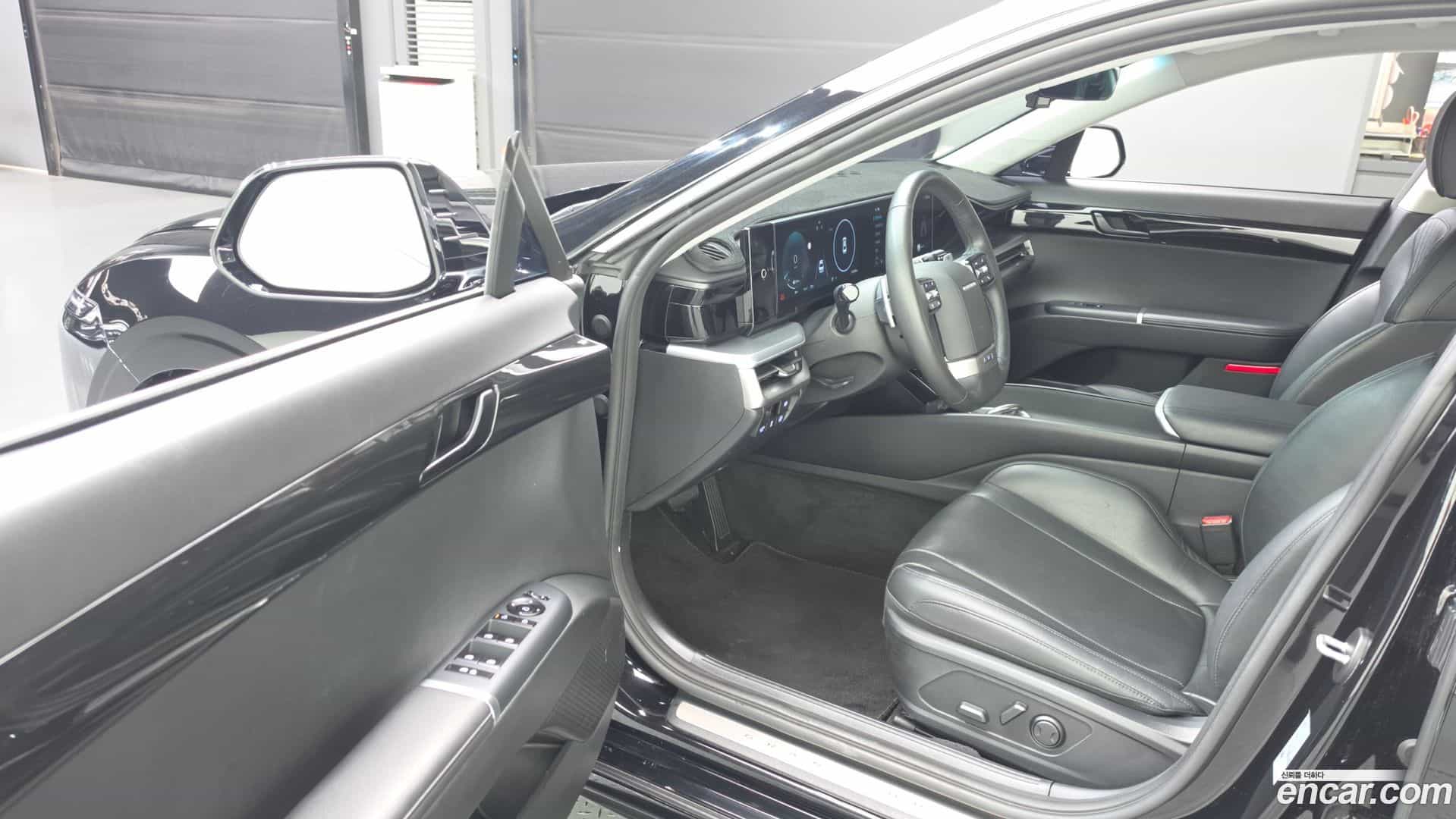Grandeur Hyundai 2023.0-INNER-010