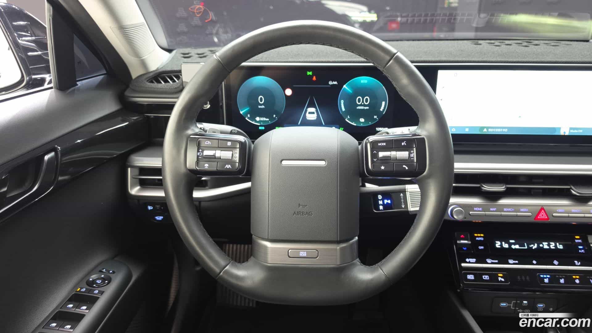 Grandeur Hyundai 2023.0-OPTION-017
