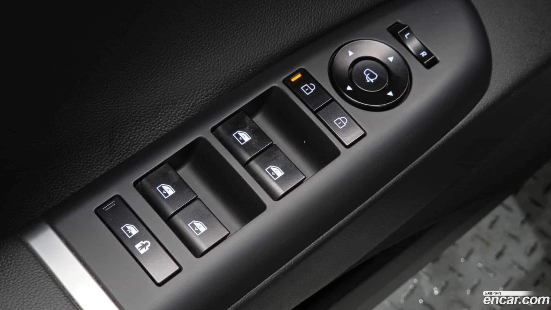 Grandeur Hyundai 2023.0-OPTION-040