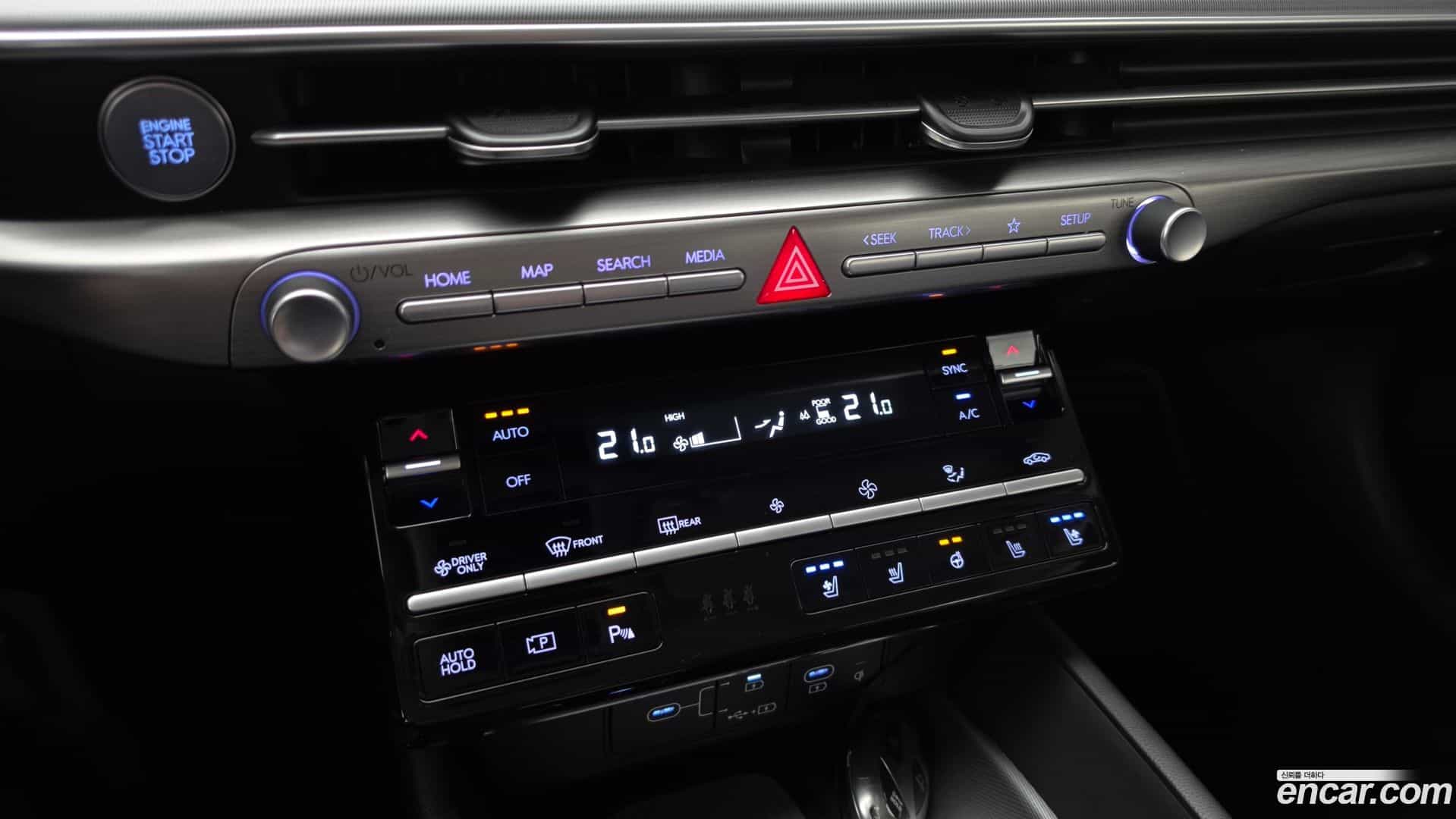 Grandeur Hyundai 2023.0-OPTION-041