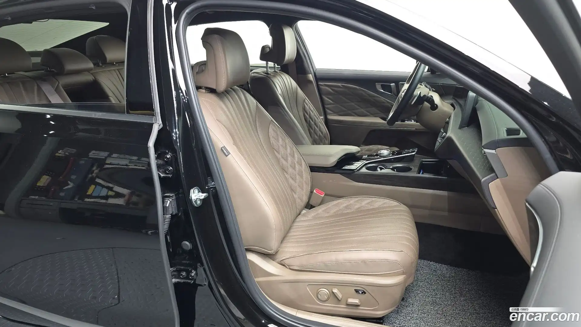 K8 Kia 2023.9-OPTION-016