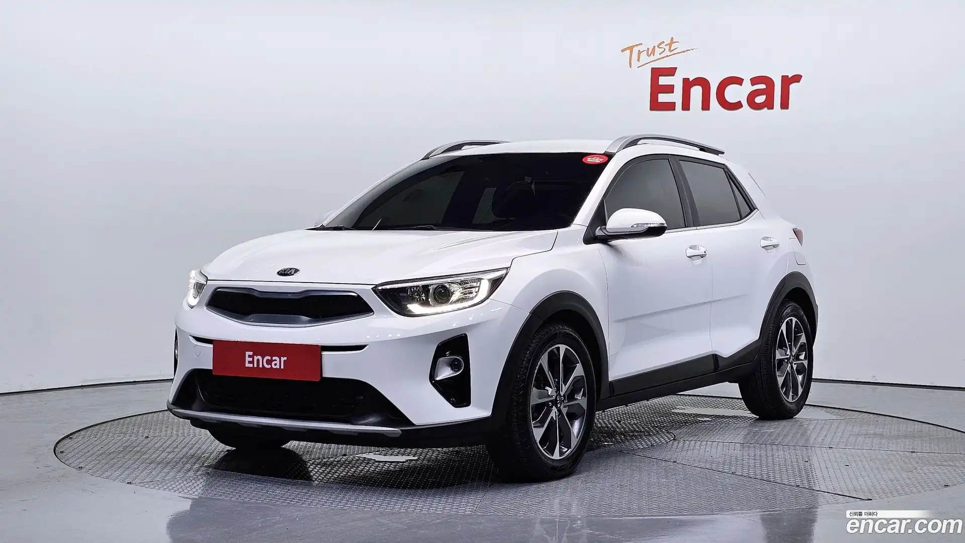 Stonic Kia 2018.11-OUTER-001