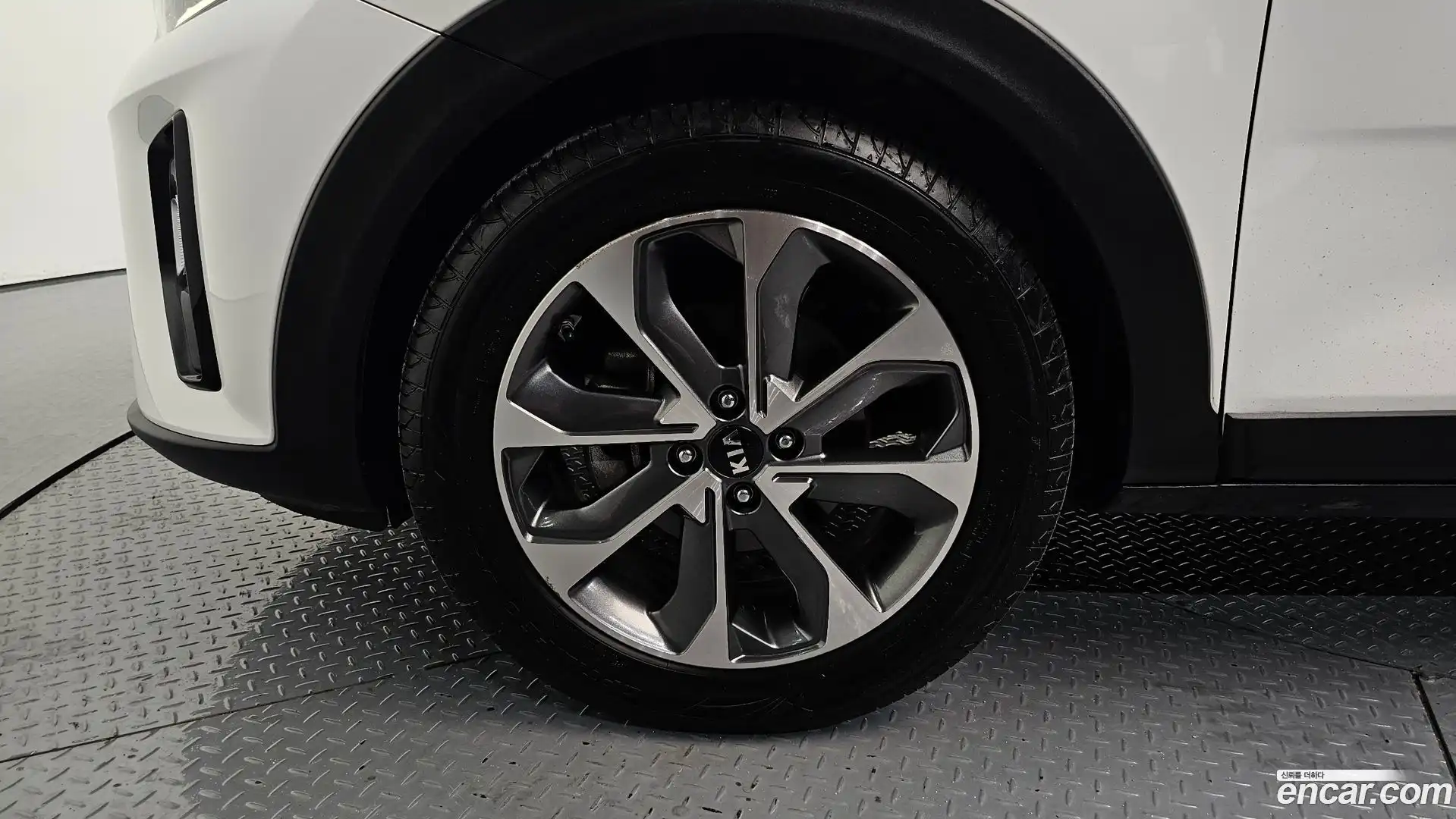 Stonic Kia 2018.11-OUTER-005