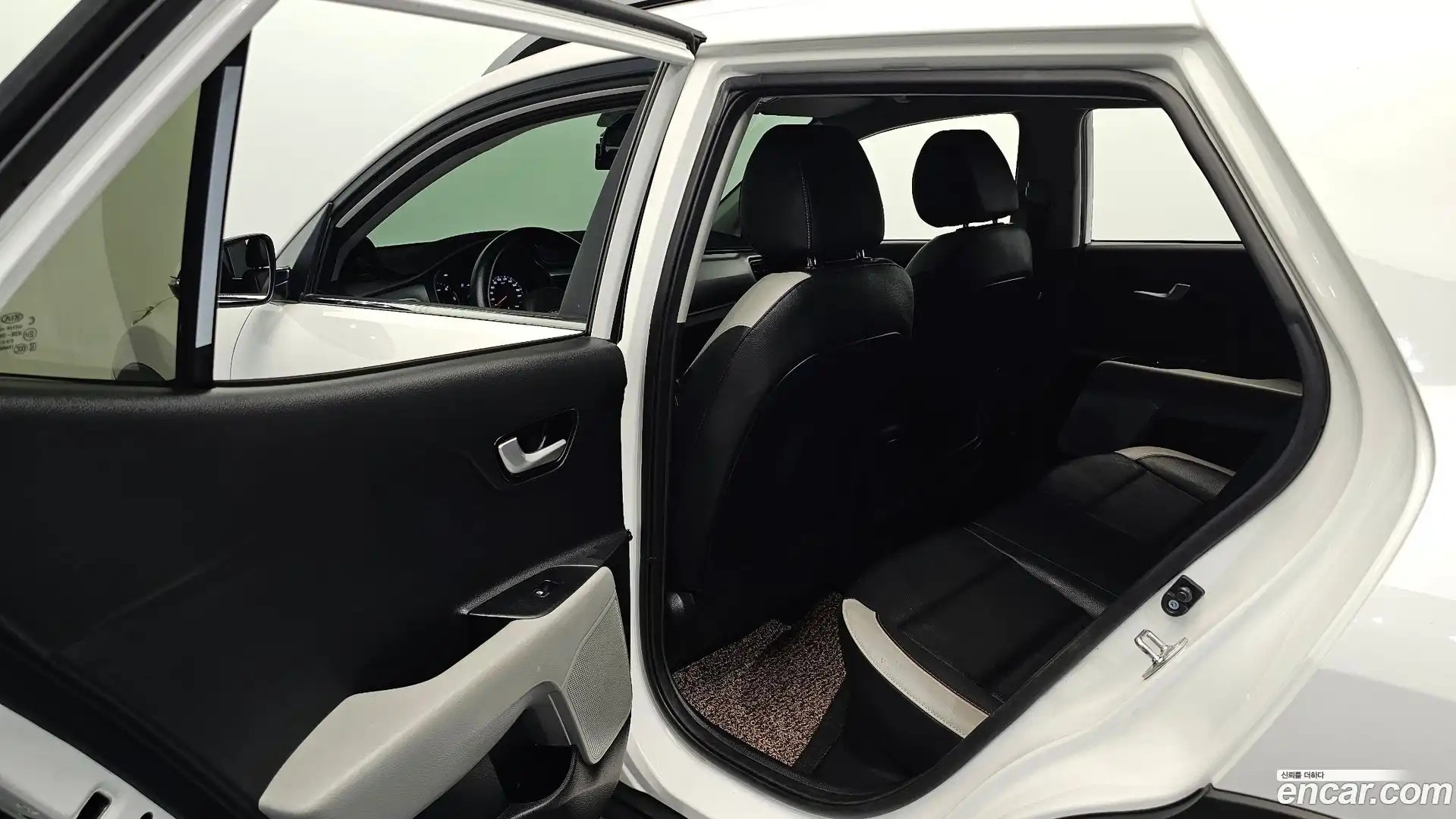 Stonic Kia 2018.11-OPTION-015