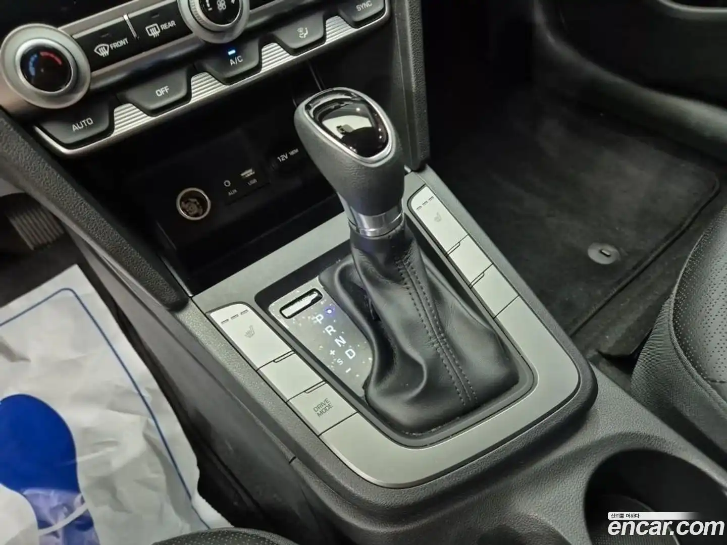AVANTE Hyundai 2019.6-OPTION-016
