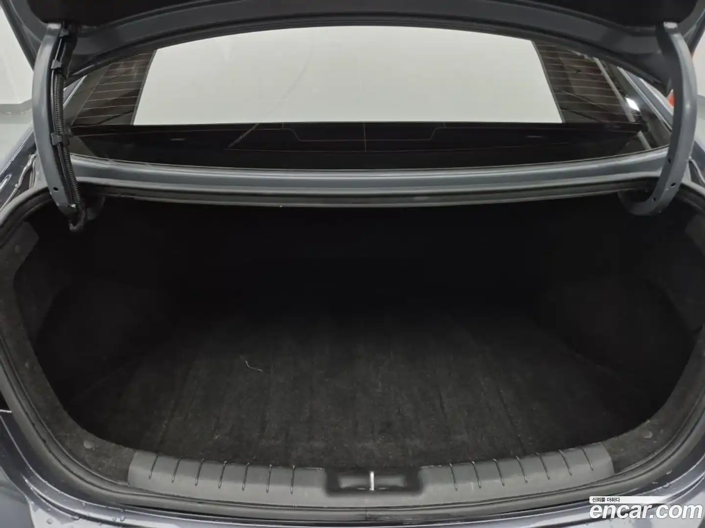 AVANTE Hyundai 2019.6-OPTION-021