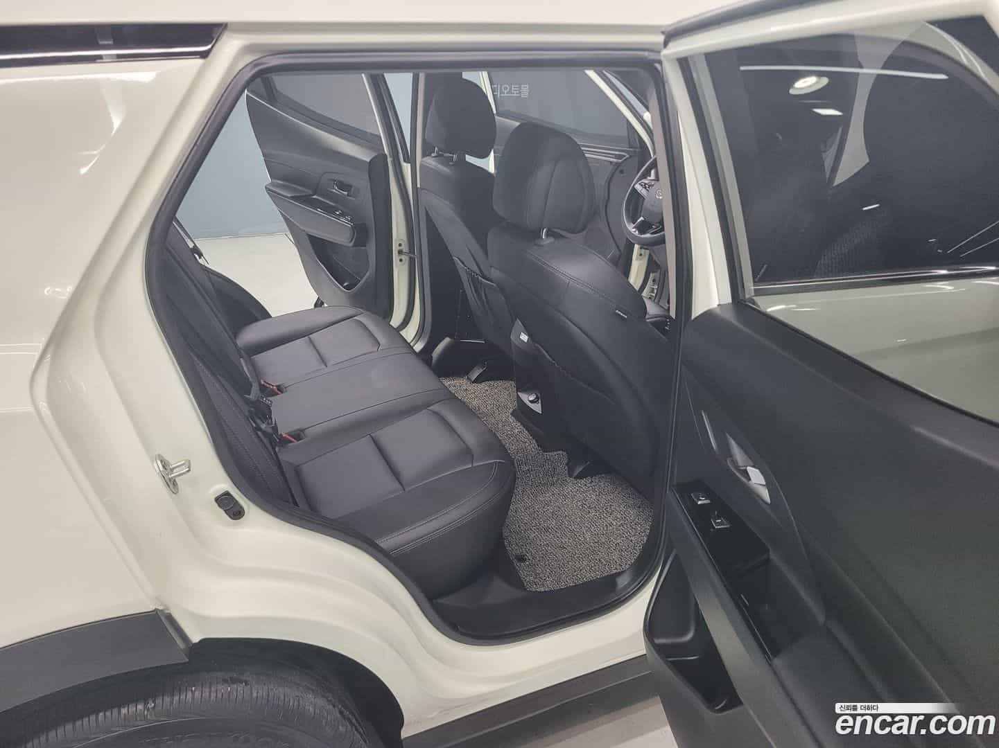 KORANDO KG Mobility 2021.9-OPTION-017