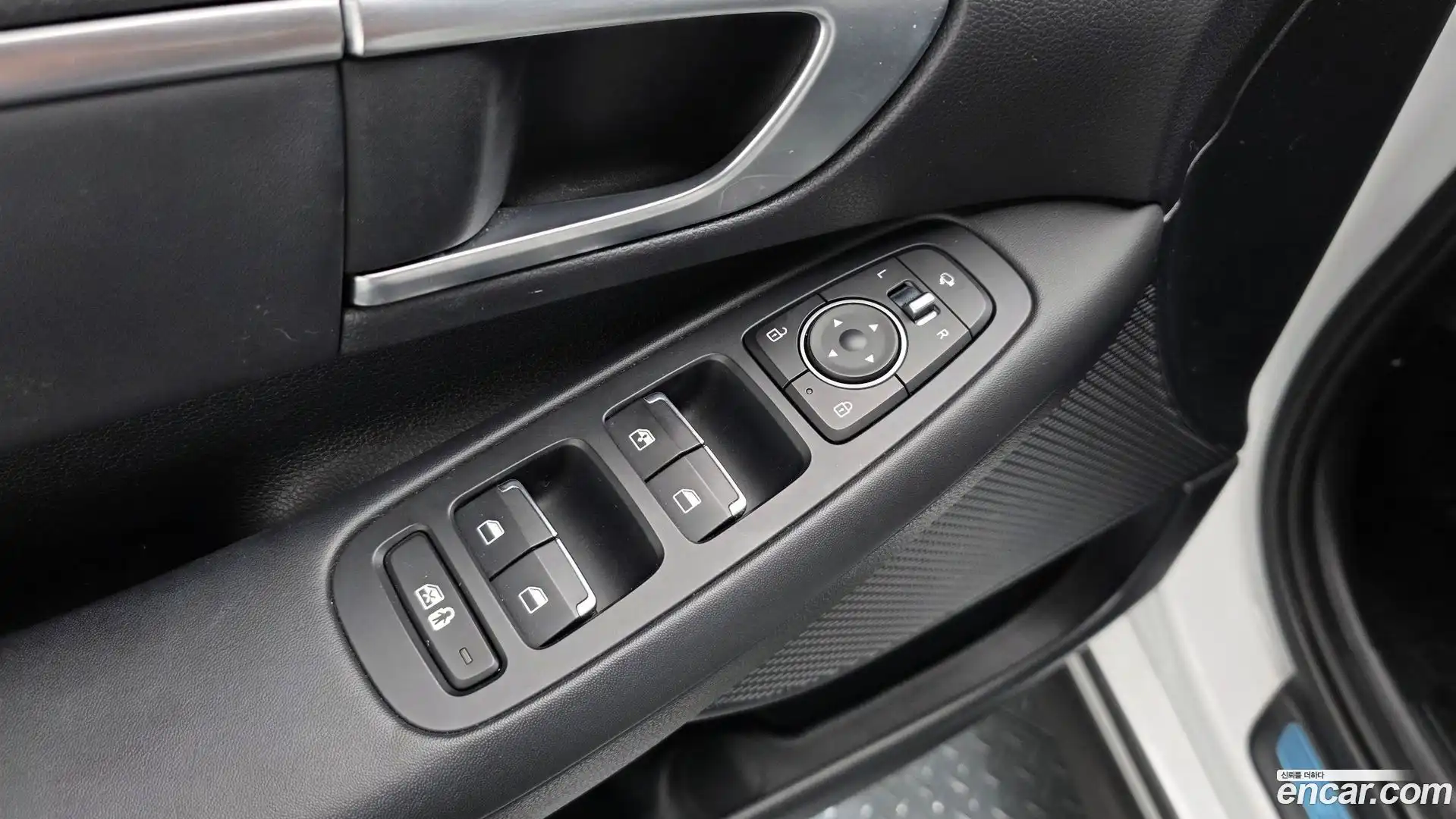 Sonata Hyundai 2019.9-OPTION-022