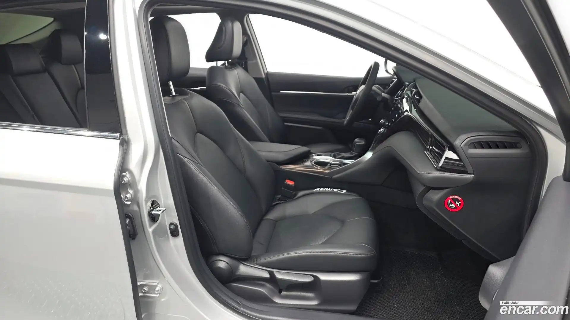 Camry Toyota 2019.3-INNER-036