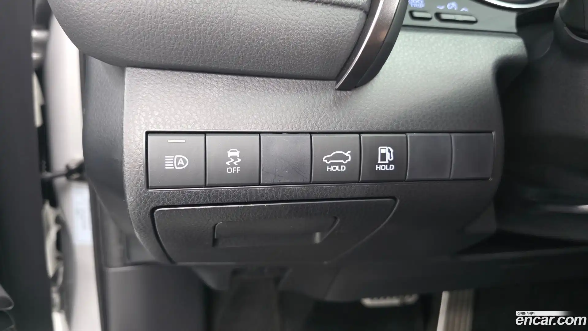 Camry Toyota 2019.3-OPTION-041