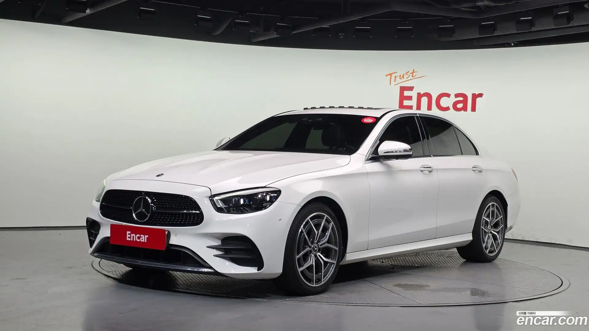 E-Class Mercedes-Benz 2021.6-OUTER-001
