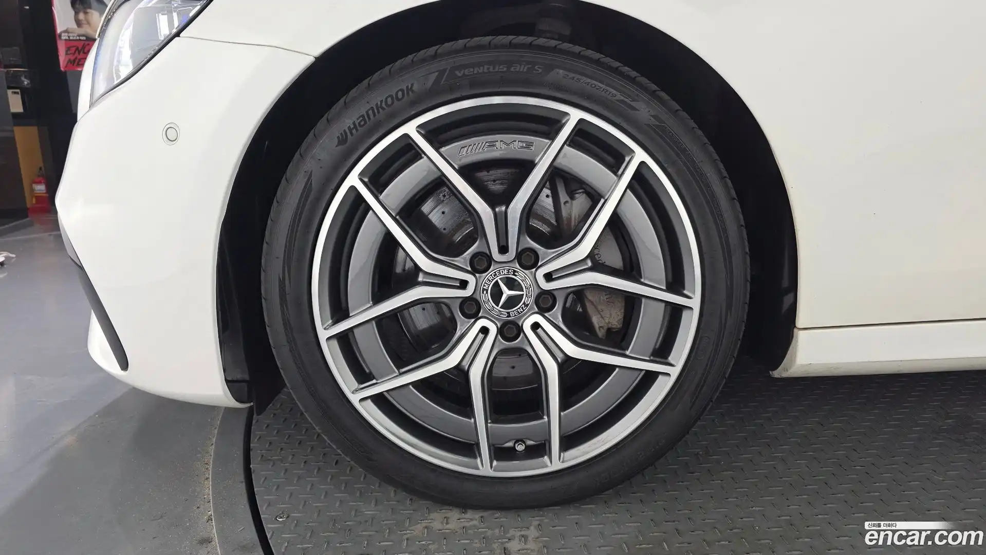 E-Class Mercedes-Benz 2021.6-OUTER-005