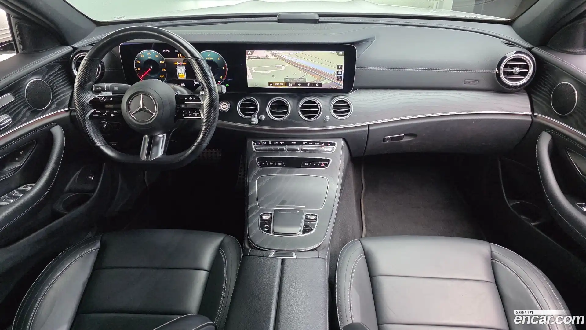 E-Class Mercedes-Benz 2021.6-INNER-007