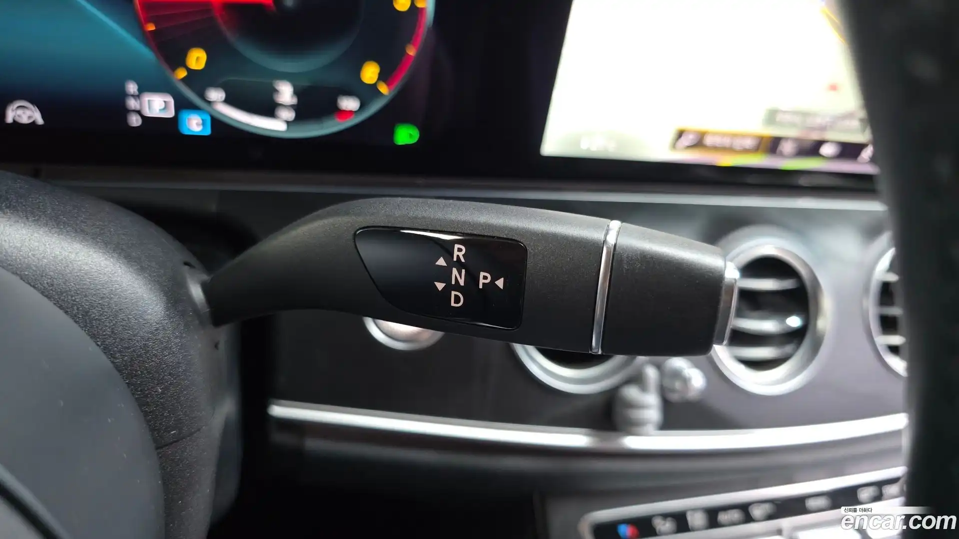 E-Class Mercedes-Benz 2021.6-INNER-009