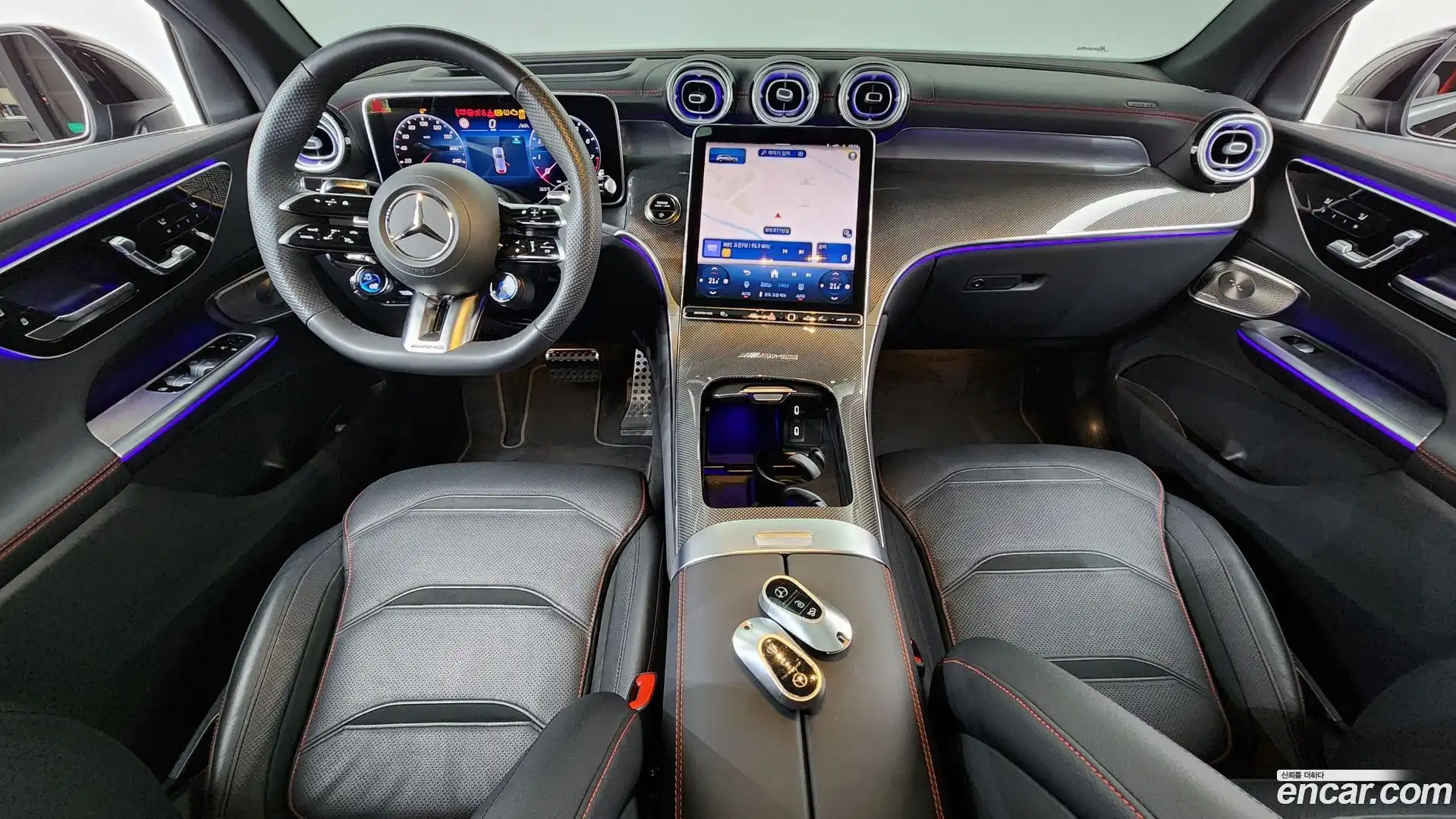 GLC-Class Mercedes-Benz 2025.8-INNER-007