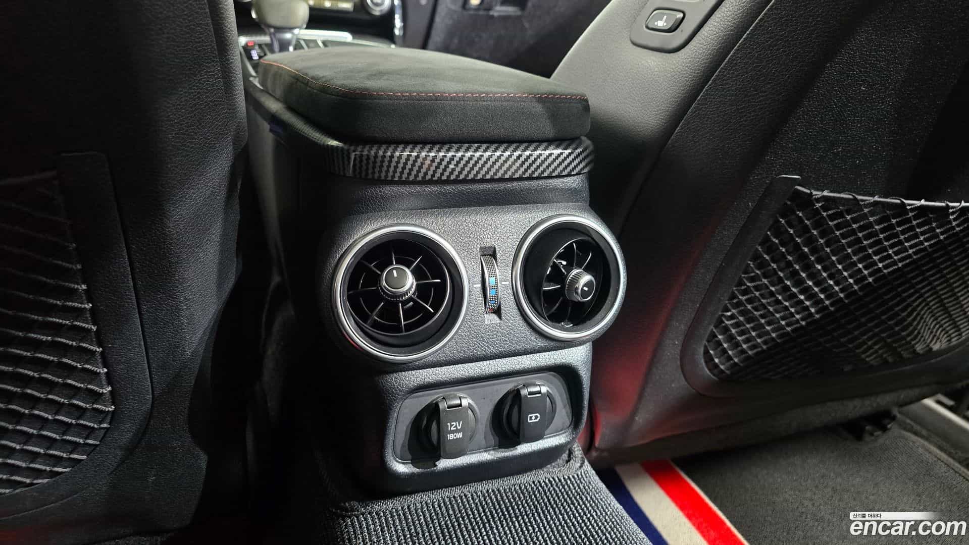 Stinger Kia 2018.3-OPTION-049
