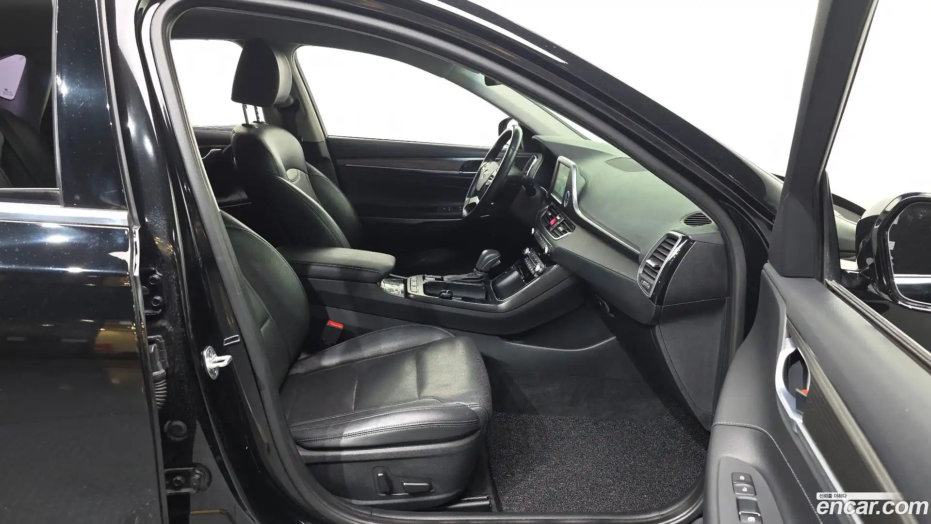 Grandeur Hyundai 2017.3-OPTION-015