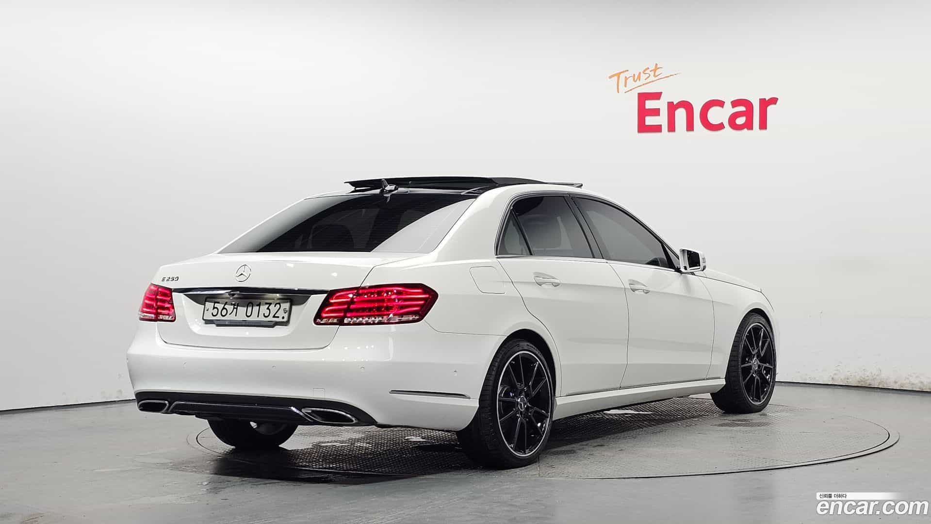 E-Class Mercedes-Benz 2015.11-OUTER-002