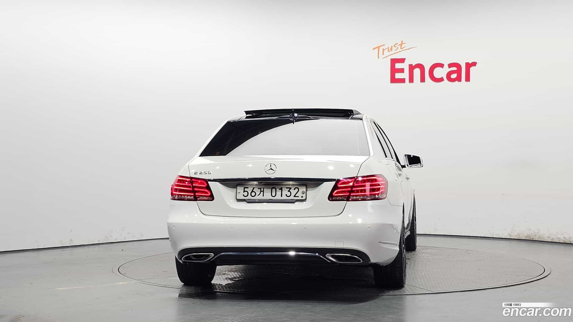 E-Class Mercedes-Benz 2015.11-OUTER-004