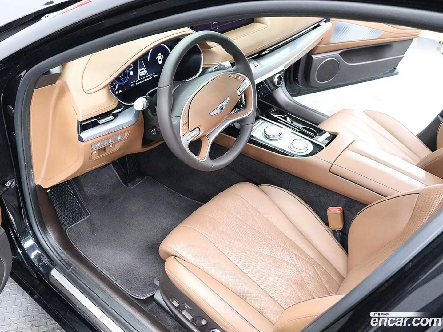 G80 Genesis 2023.0-INNER-010