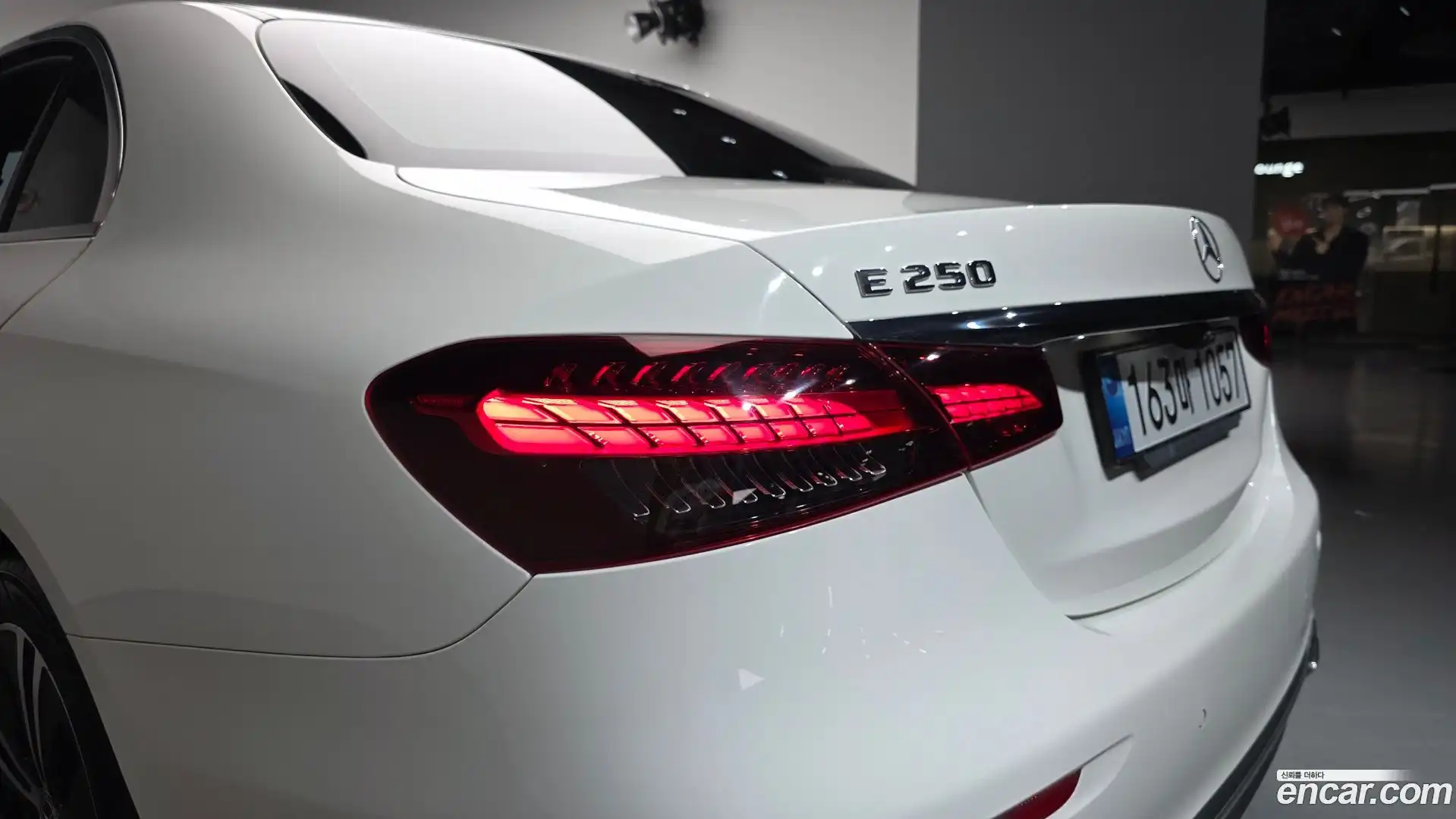 E-Class Mercedes-Benz 2020.11-OUTER-033