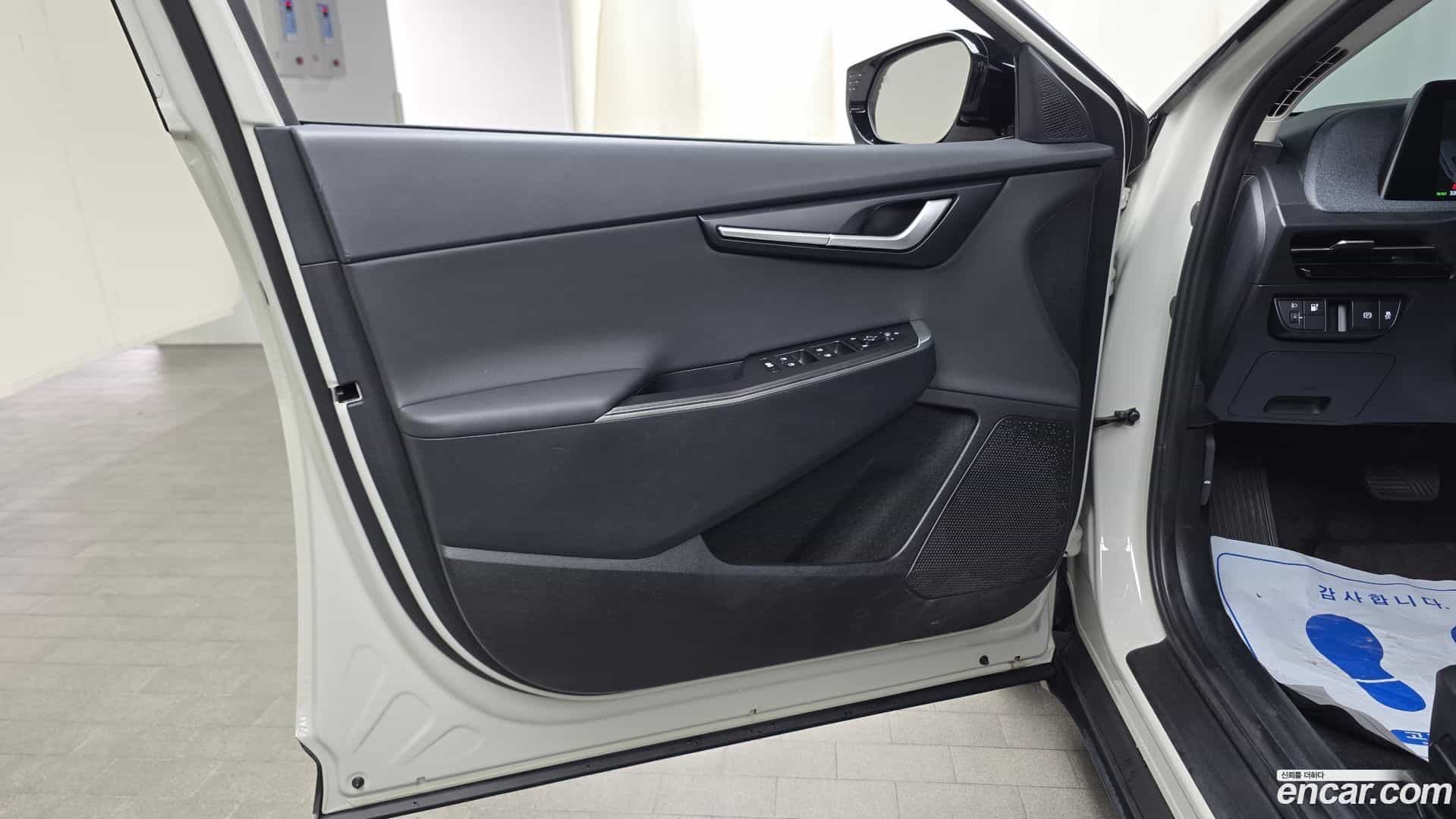 EV6 Kia 2023.5-INNER-034