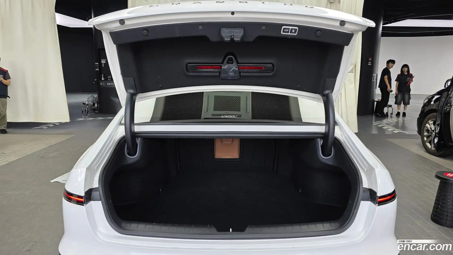 Grandeur Hyundai 2024.2-OPTION-024