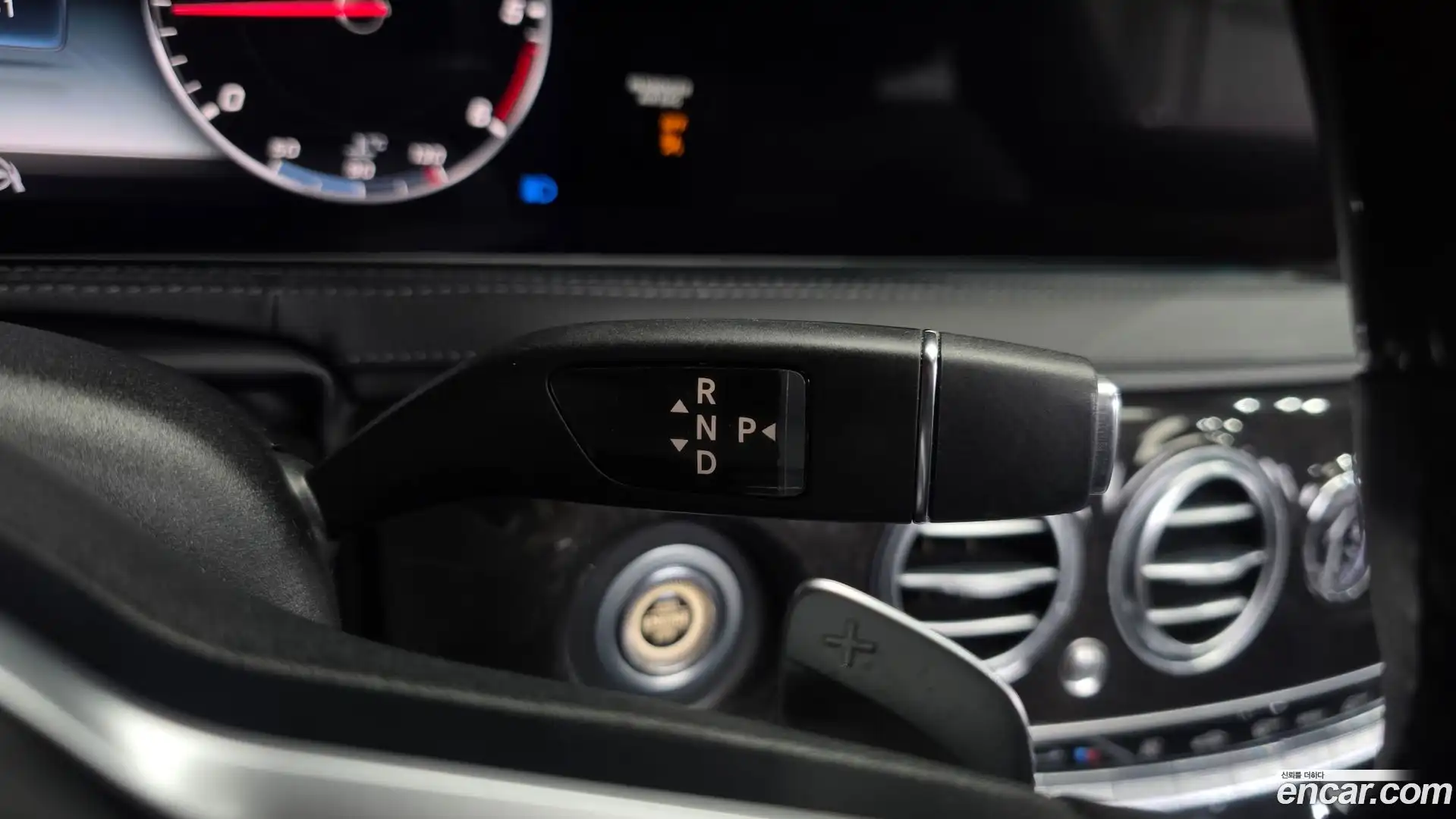 S-Class Mercedes-Benz 2018.0-INNER-009