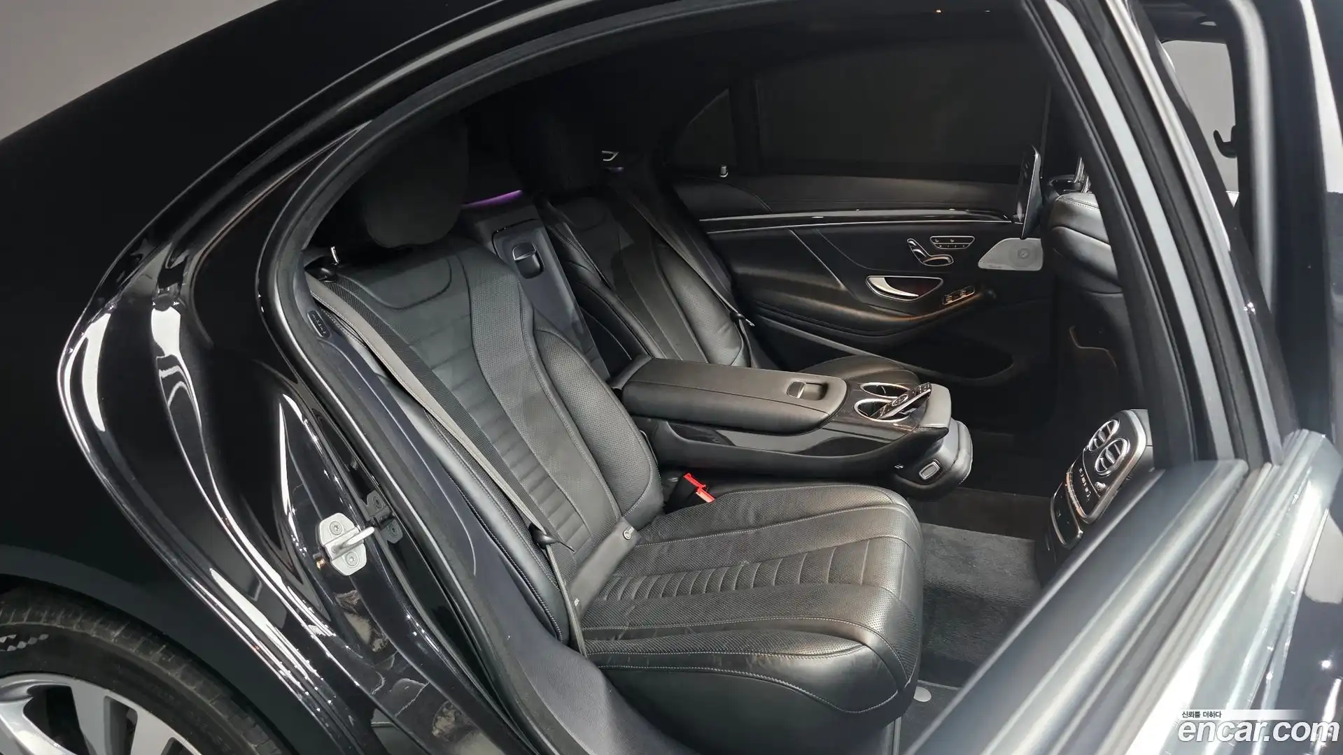 S-Class Mercedes-Benz 2018.0-OPTION-015