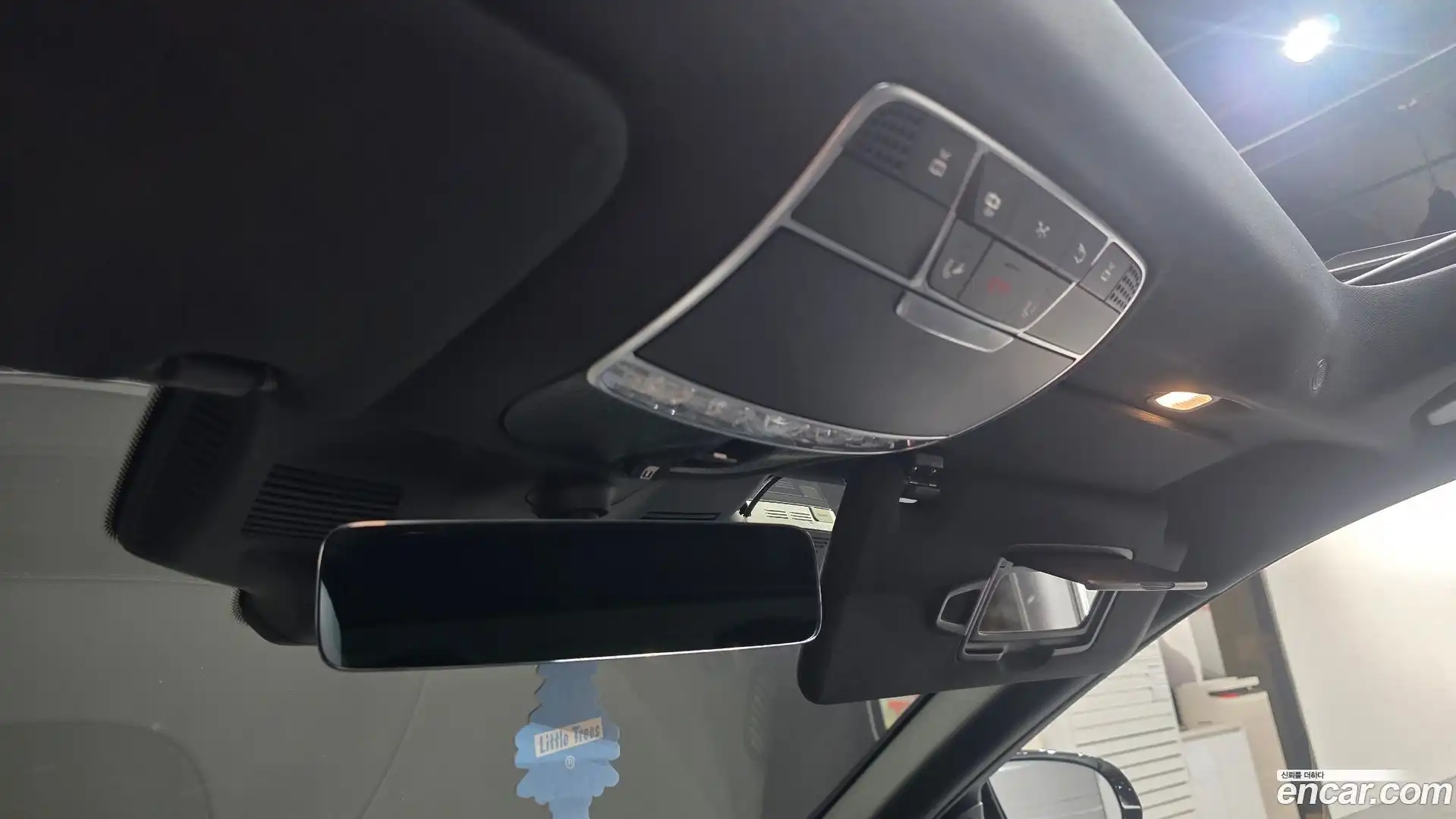 S-Class Mercedes-Benz 2018.0-OPTION-024