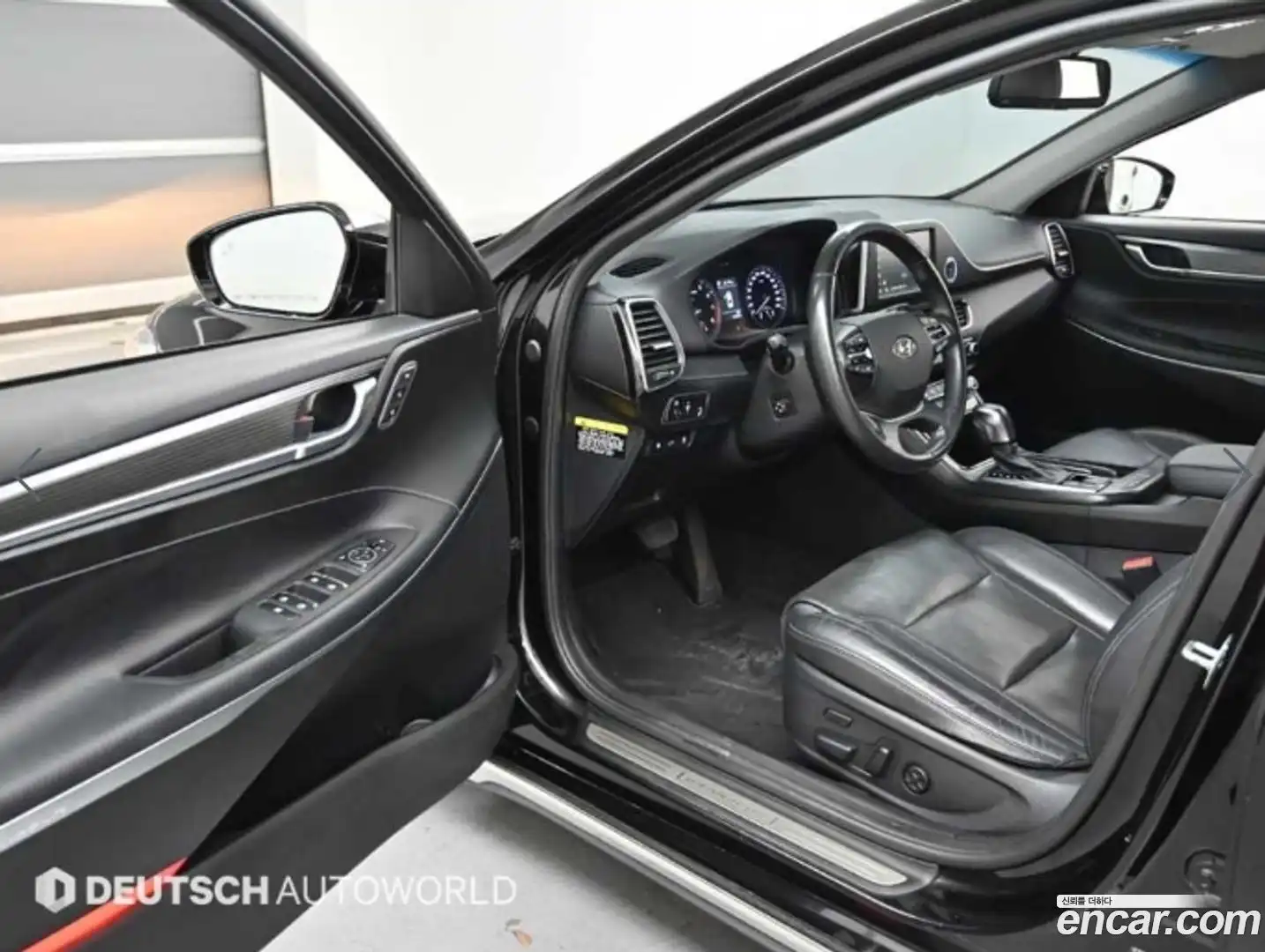 Grandeur Hyundai 2017.1-OPTION-015