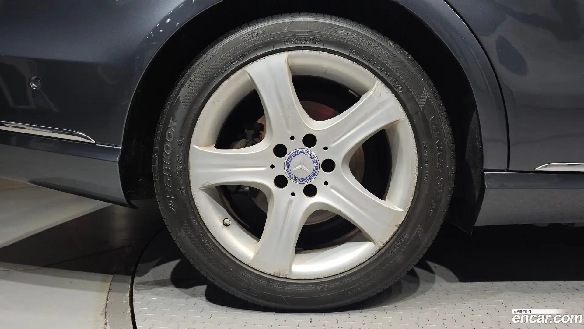E-Class Mercedes-Benz 2013.8-OUTER-005