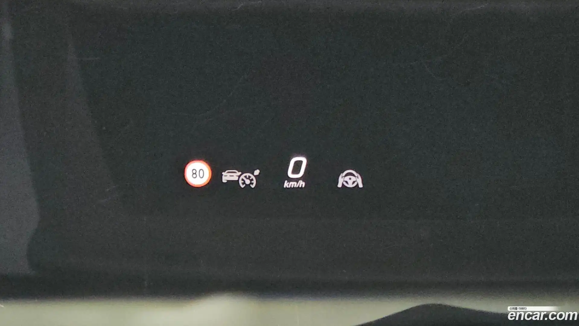 C-Class Mercedes-Benz 2022.4-OPTION-023