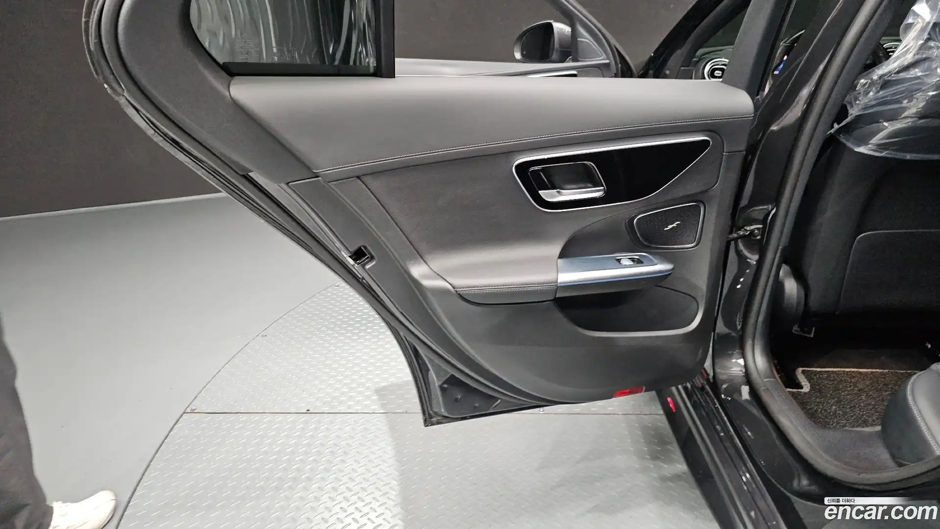 C-Class Mercedes-Benz 2022.4-INNER-035