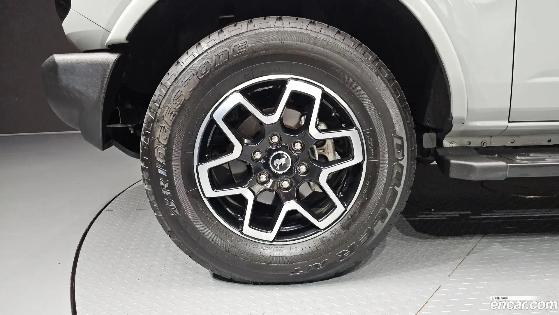 Bronco Ford 2023.9-OUTER-005