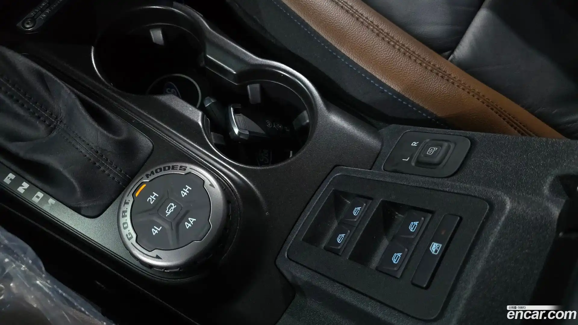 Bronco Ford 2023.9-OPTION-041