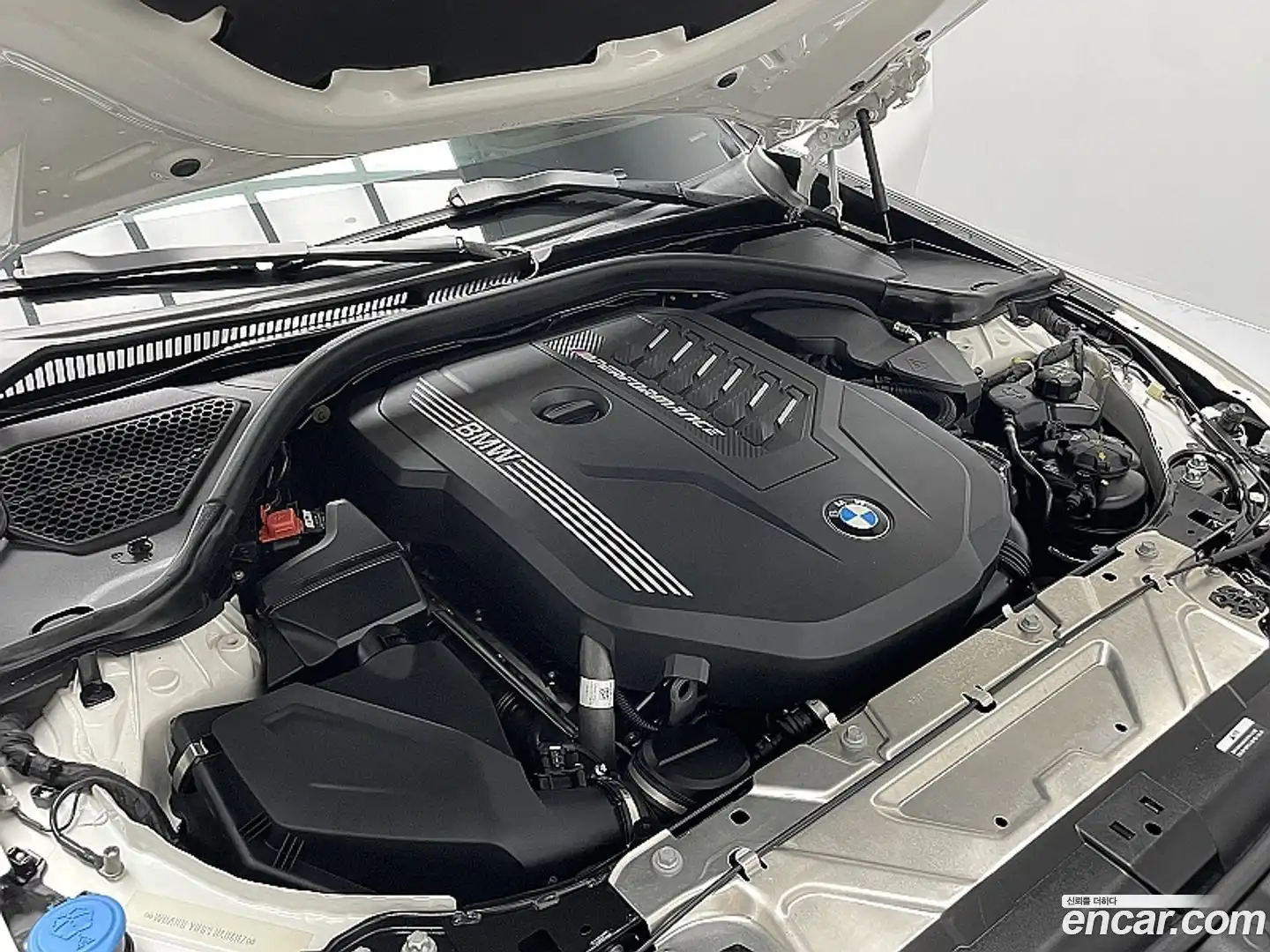 3-Series BMW 2023.8-OUTER-006