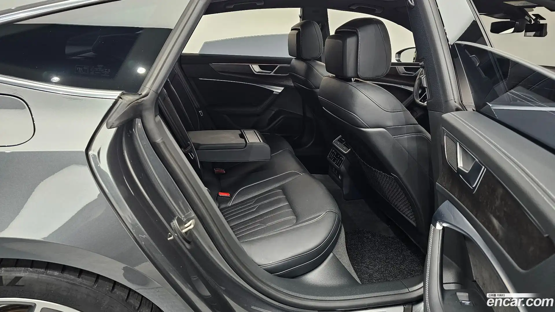 A7 Audi 2021.11-OPTION-015