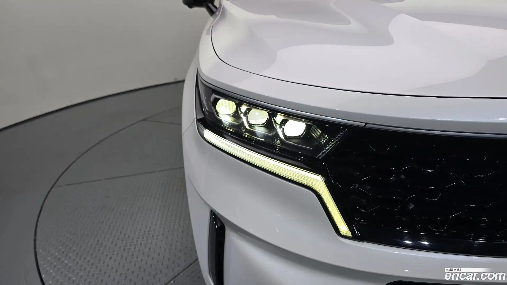 Sorento Kia 2022.1-OUTER-032