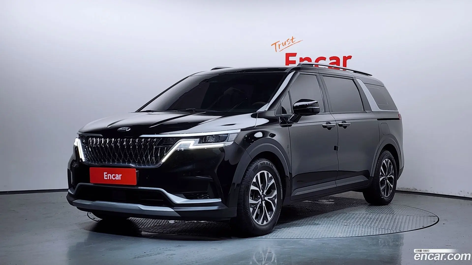 Main__Slider__Photo:Canival Kia 2021.0-0